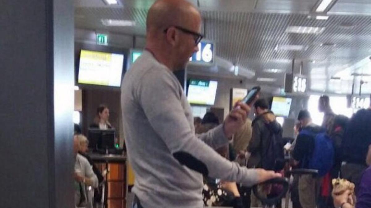 Sampaoli, en el aeropuerto de Roma