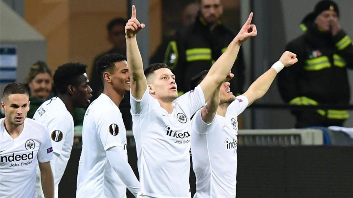 El Eintracht se lo toma con calma con Jovic