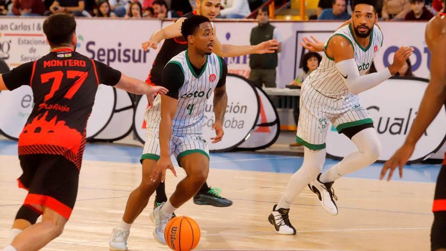 El Coto Córdoba derrota con solvencia al Logrobasket para mantener el liderato en solitario