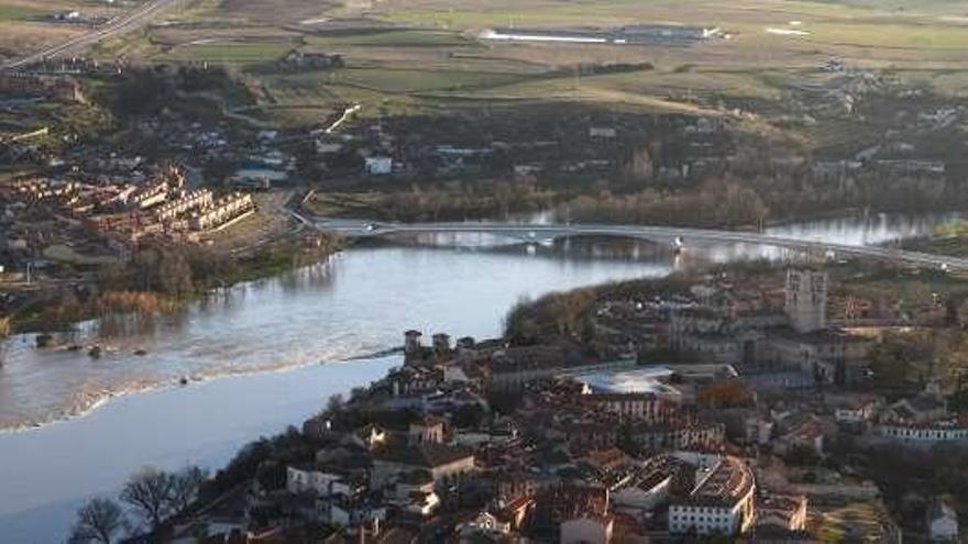 Vista áerea del río Duero. Foto L. O. Z.