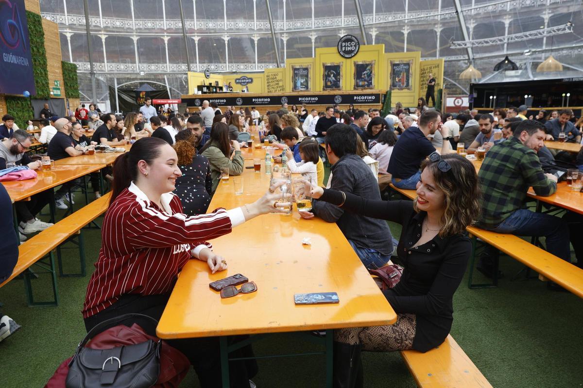 Asistentes a la pasada edición del certamen, en El Bibio.