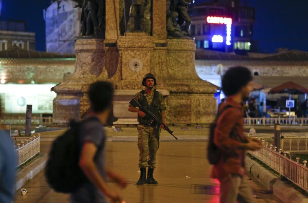 Soldats de l''exèrcit turc desplegats a Istanbul