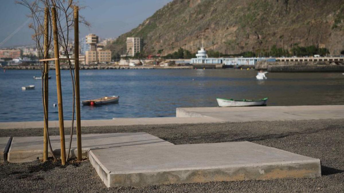 Puertos de Tenerife concluye este mes  el solárium en el litoral de Valleseco 