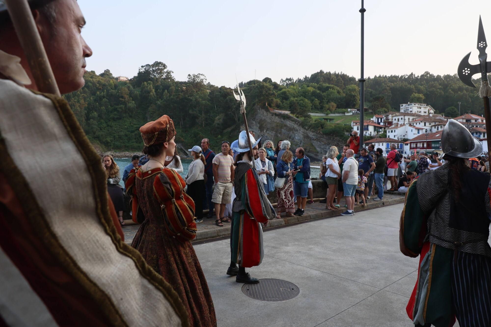 Carlos V siempre desembarca en Tazones