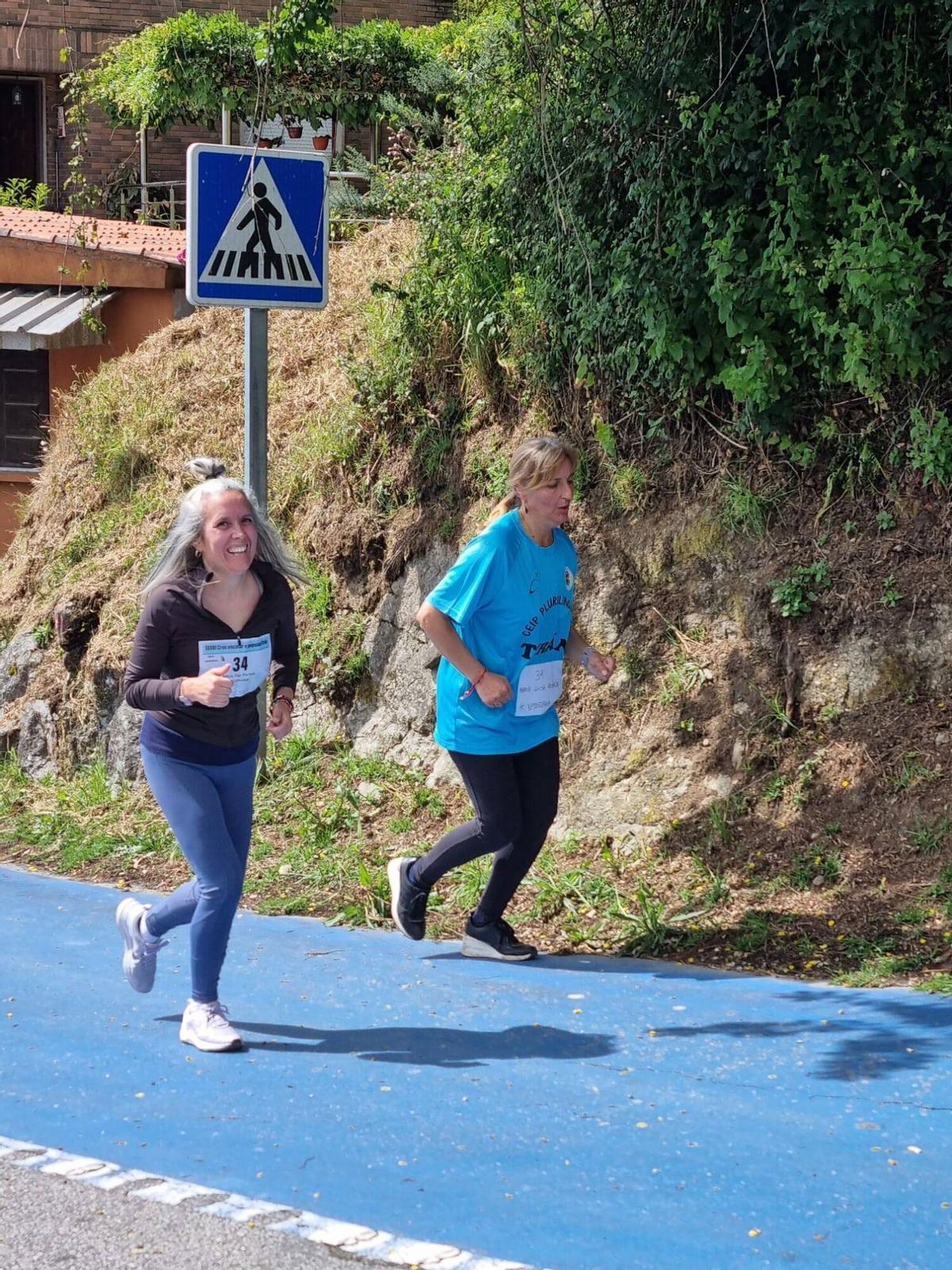 Corrieron en las inmediaciones del colegio por el Monte dos Remedios, conjugando deporte y naturaleza