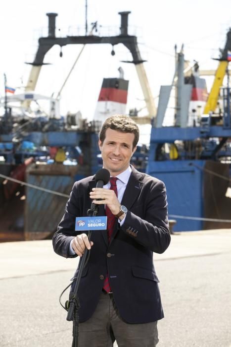 15.04.19. Las Palmas de Gran Canaria. El líder del PP y candidato a presidente del Gobierno, Pablo Casado, visita el centro de formación técnico-profesional del metal de Las Palmas de Gran Canaria, Femepa, acompañado por los dirigentes del partido en Canarias, Asier Antona y Australia Navarro, posteriormente a la visita realiza unas declaraciones en el Muelle Cambullón. Foto Quique Curbelo  | 15/04/2019 | Fotógrafo: Quique Curbelo