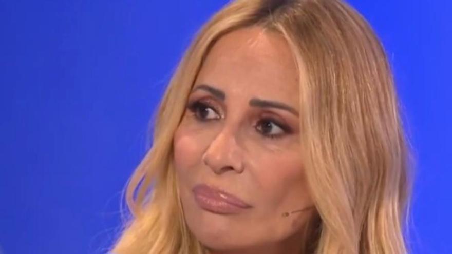Marta Sánchez bryter ihop när hon minns sin avlidna syster och sin mammas Alzheimers: "Jag gillar inte att gråta på TV"