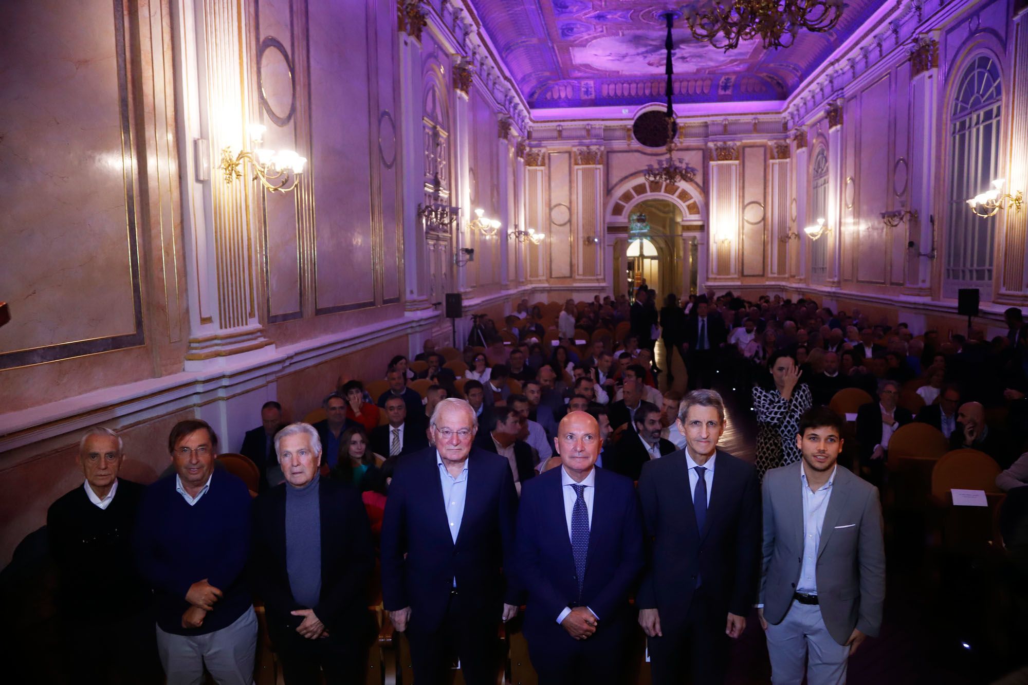 La presentación del documental por los 30 años del Unicaja, en imágenes