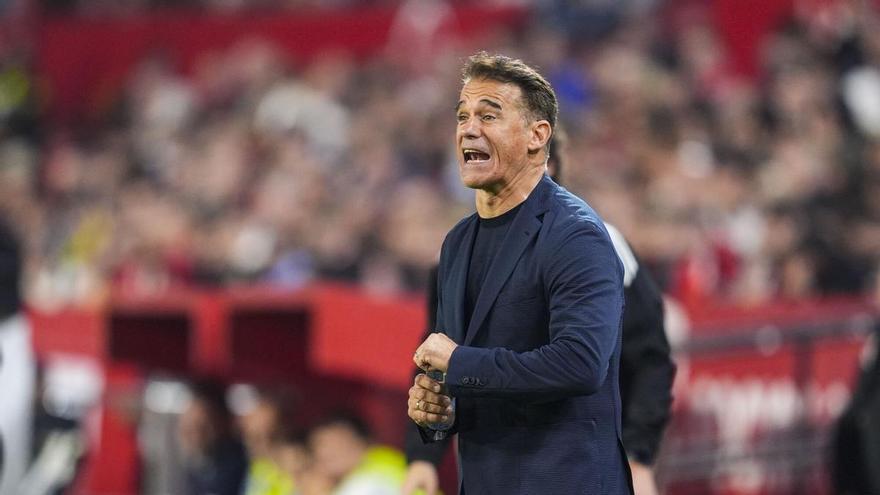 Luis García Plaza, entrenador del Sevilla: "El Deportivo no es un recién ascendido normal"