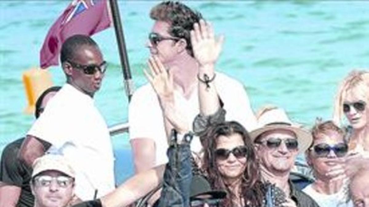 Bono se lleva a Julian Lennon a Saint-Tropez_MEDIA_1