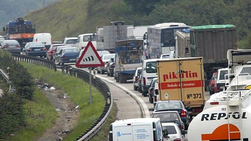 Un estudio sitúa a Gijón como una de las ciudades más congestionadas de España