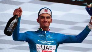 Isaac Del Toro, líder de la Tirreno Adriático