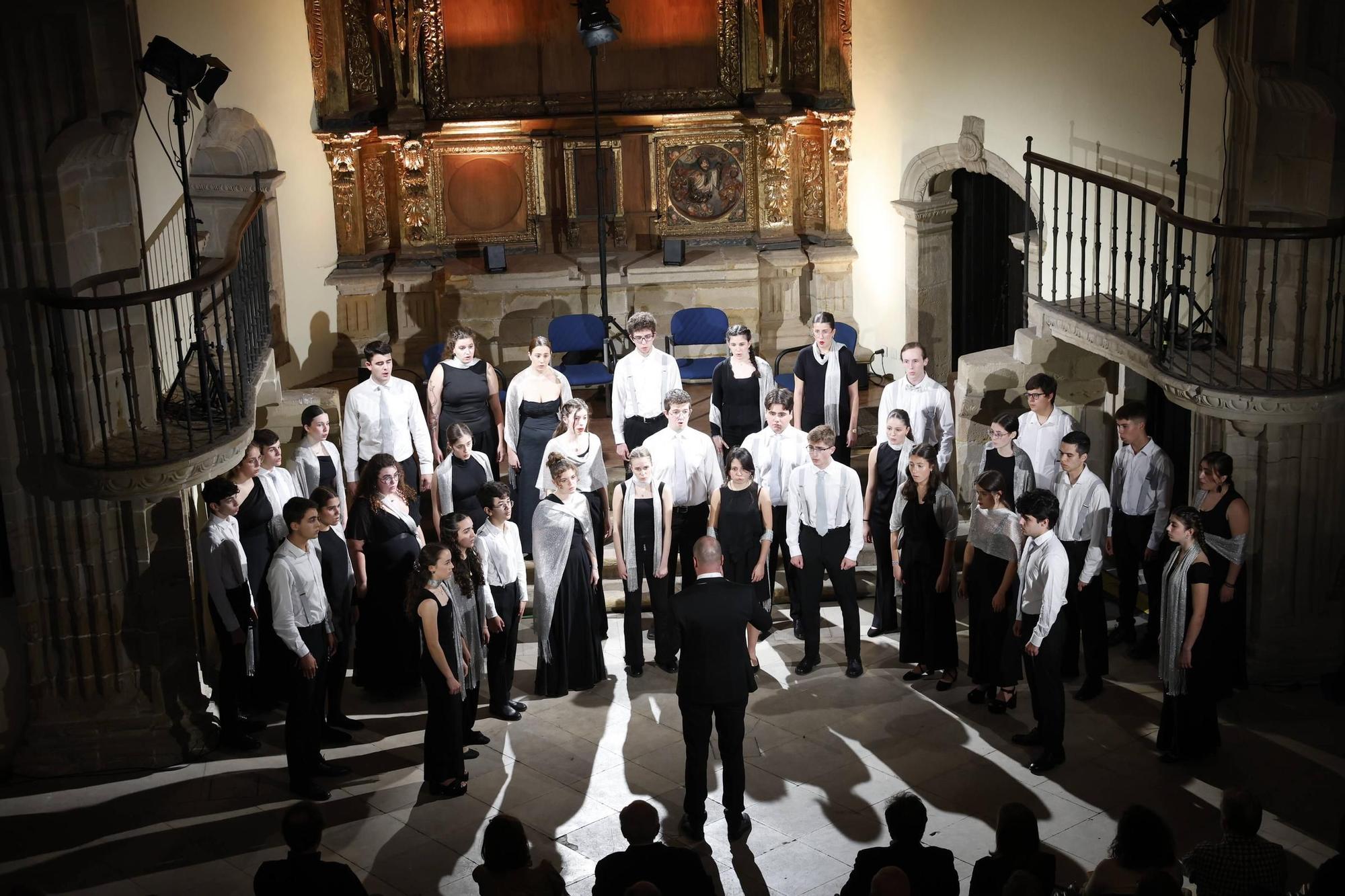 EN IMÁGENES: así fue el concierto del León de Oro