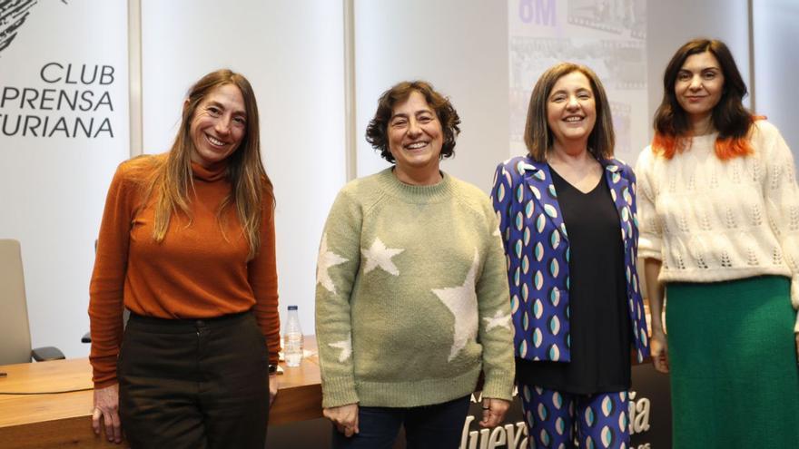 Por la izquierda, Alejandra Moreno, Marián Moreno, Nuria Varela y Yolanda Domínguez, ayer, en el Club Prensa Asturiana. | Luisma Murias
