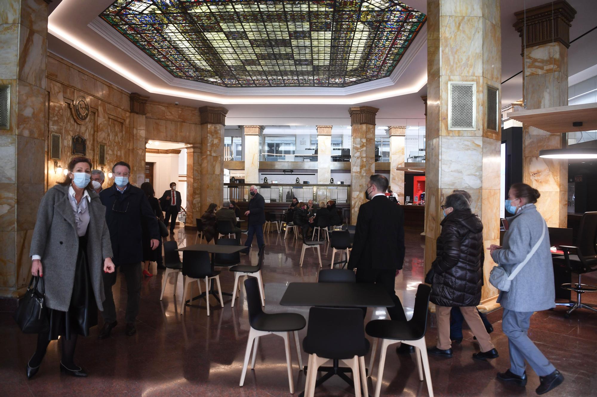 Abre en el antiguo edificio del Banco Pastor Work Café A Coruña, un nuevo modelo de oficina bancaria