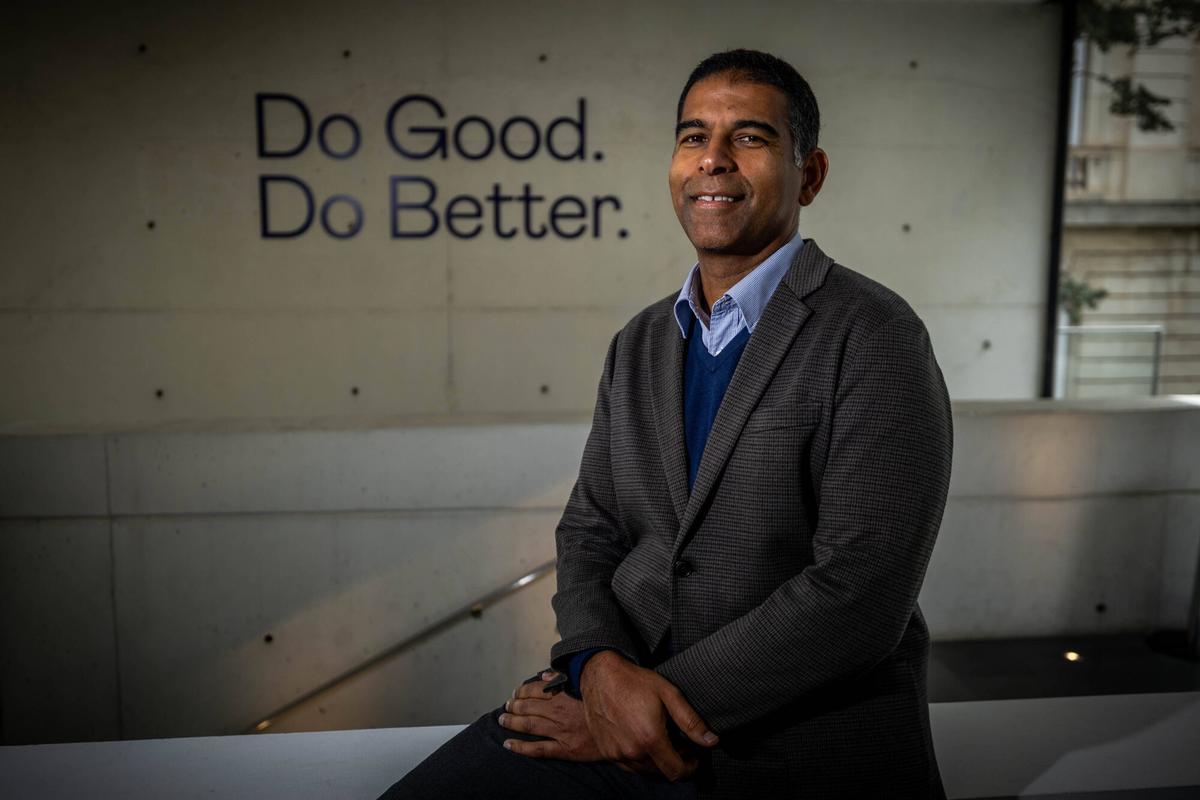 Barcelona 10/03/2026 Economia. Daniel Traça,director general de Esade Barcelona y Madrid,fotografiado en la sede de Barcelona. AUTOR: JORDI OTIX