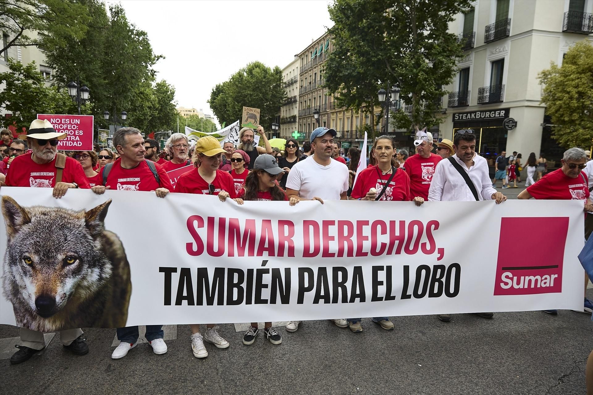 Las imágenes de la manifestación en Madrid por el lobo