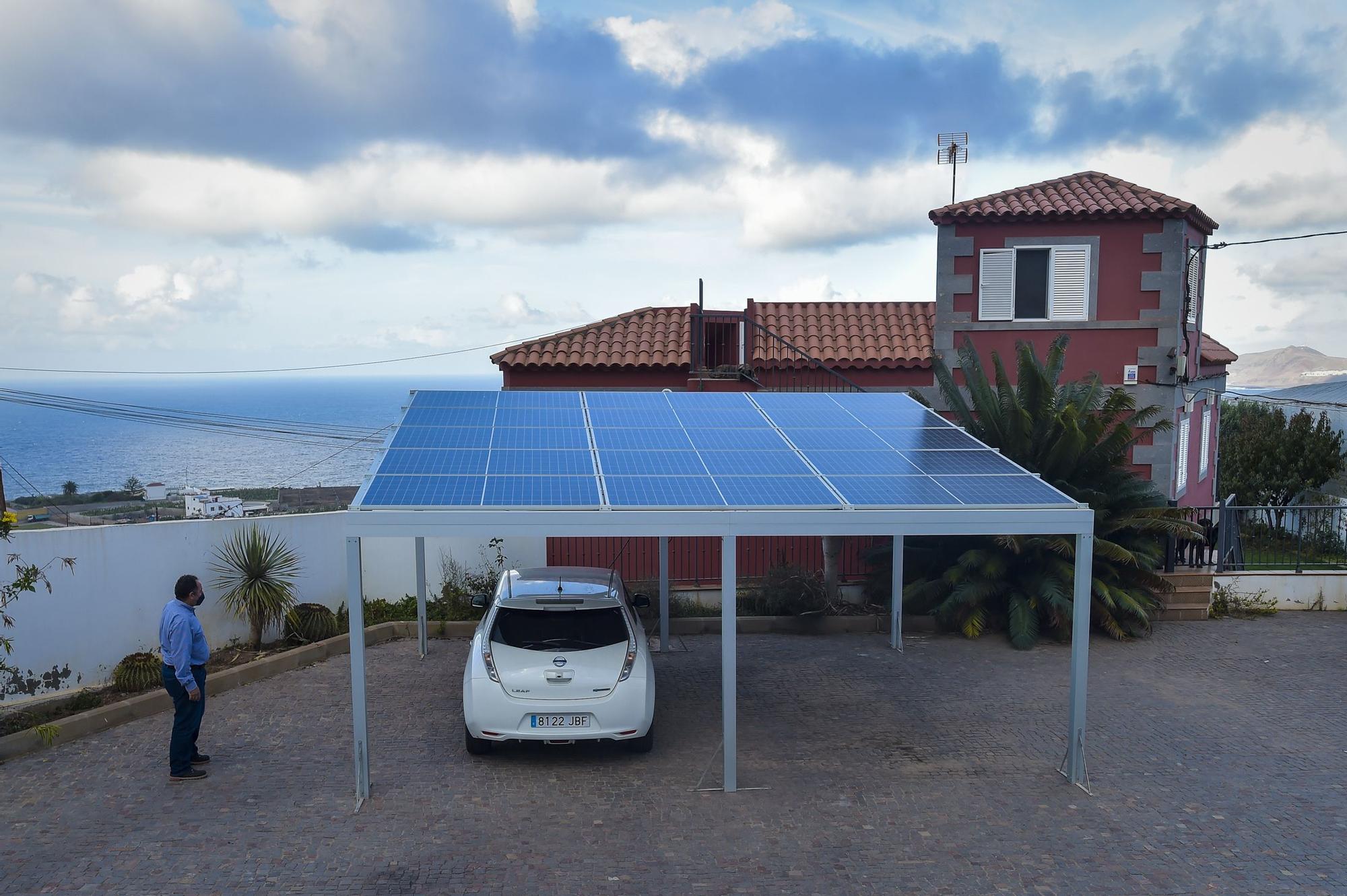 Instalación fotovoltaica para autoconsumo eléctrico en una vivienda del pueblo de Cardones (Arucas)