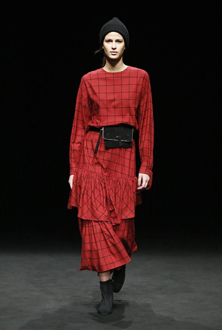 Yerse 080 Barcelona: oda al rojo