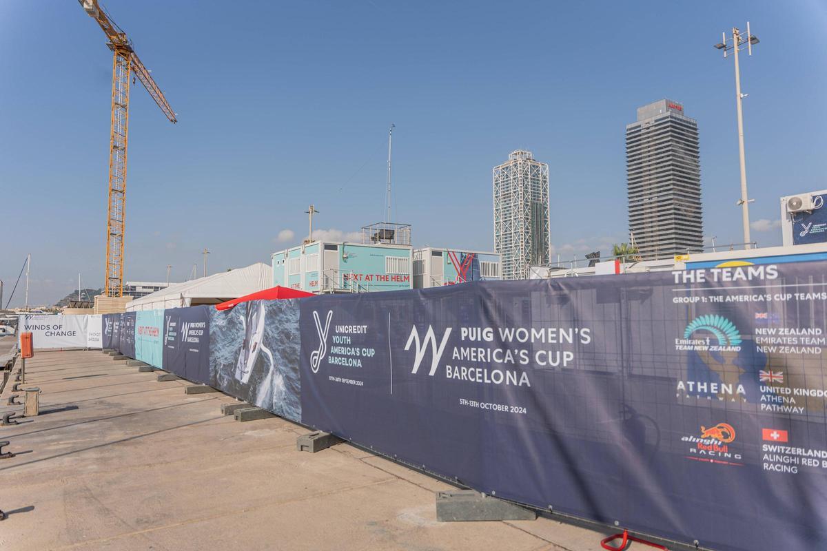 La base de la organización de la Puig Women's America's Cup y la Unicredit Youth America's Cup en Barcelona.