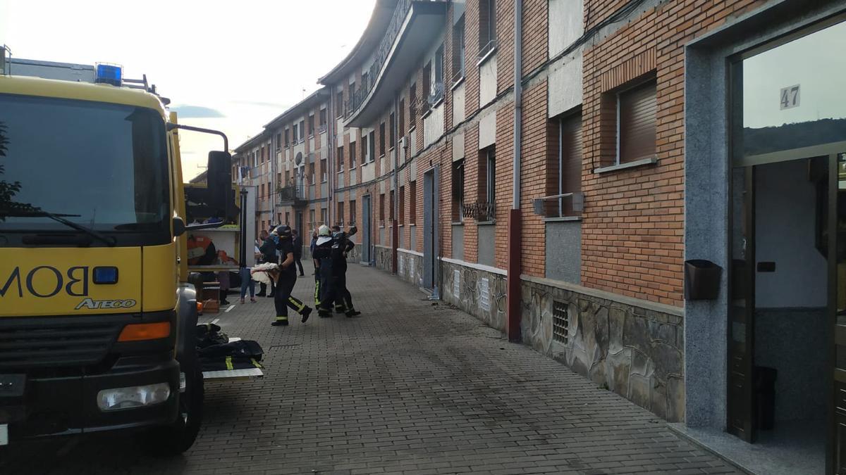 Incendio en un piso de Tuilla