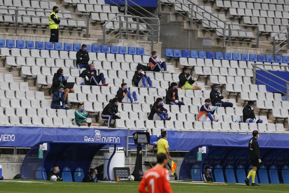 El partido del Oviedo, en imágenes