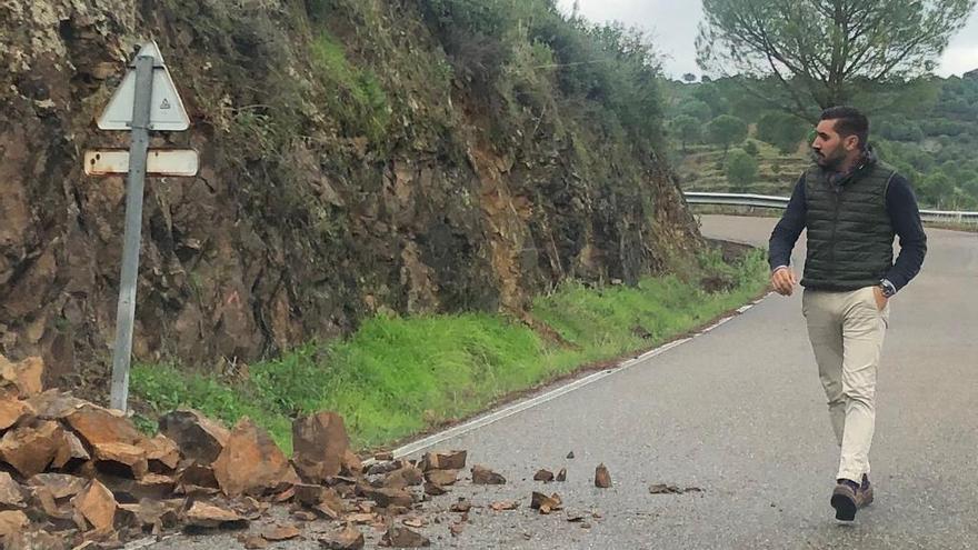 Ciudadanos denuncia la &quot;dejadez&quot; de la Diputación por un desprendimiento en la carretera de Trassierra