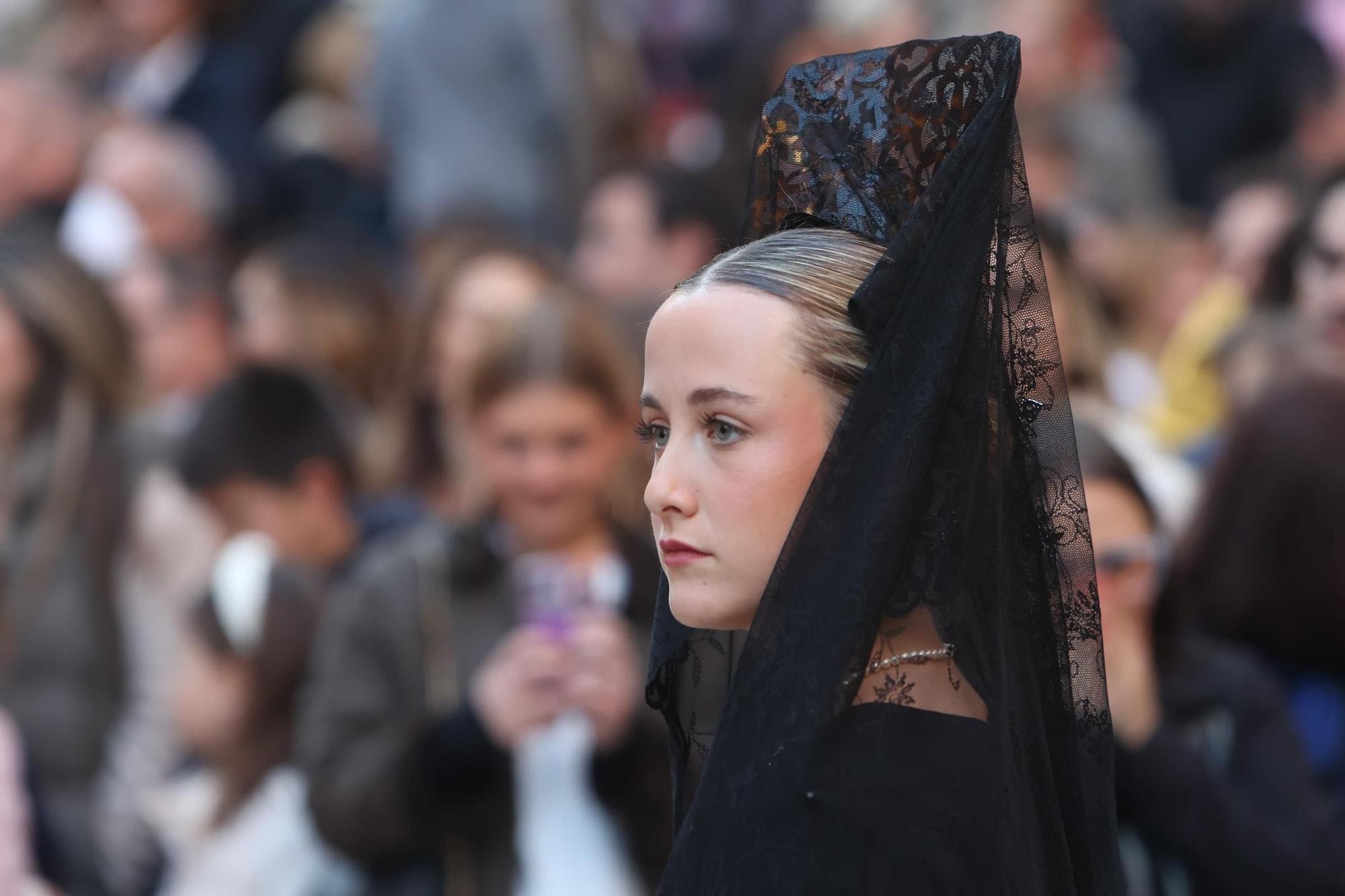 La Hermandad Cristo del Mar recorre el Casco Antiguo de Alicante este Martes Santo