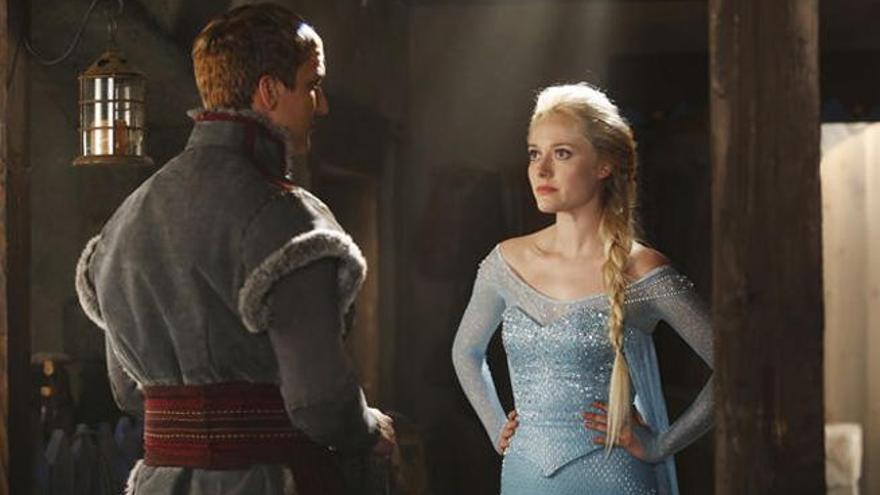 Georgina Haig caracterizada como Elsa.