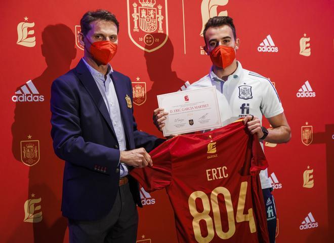 Los emblemas de la Roja reciben el 'Dorsal leyenda' en Barcelona