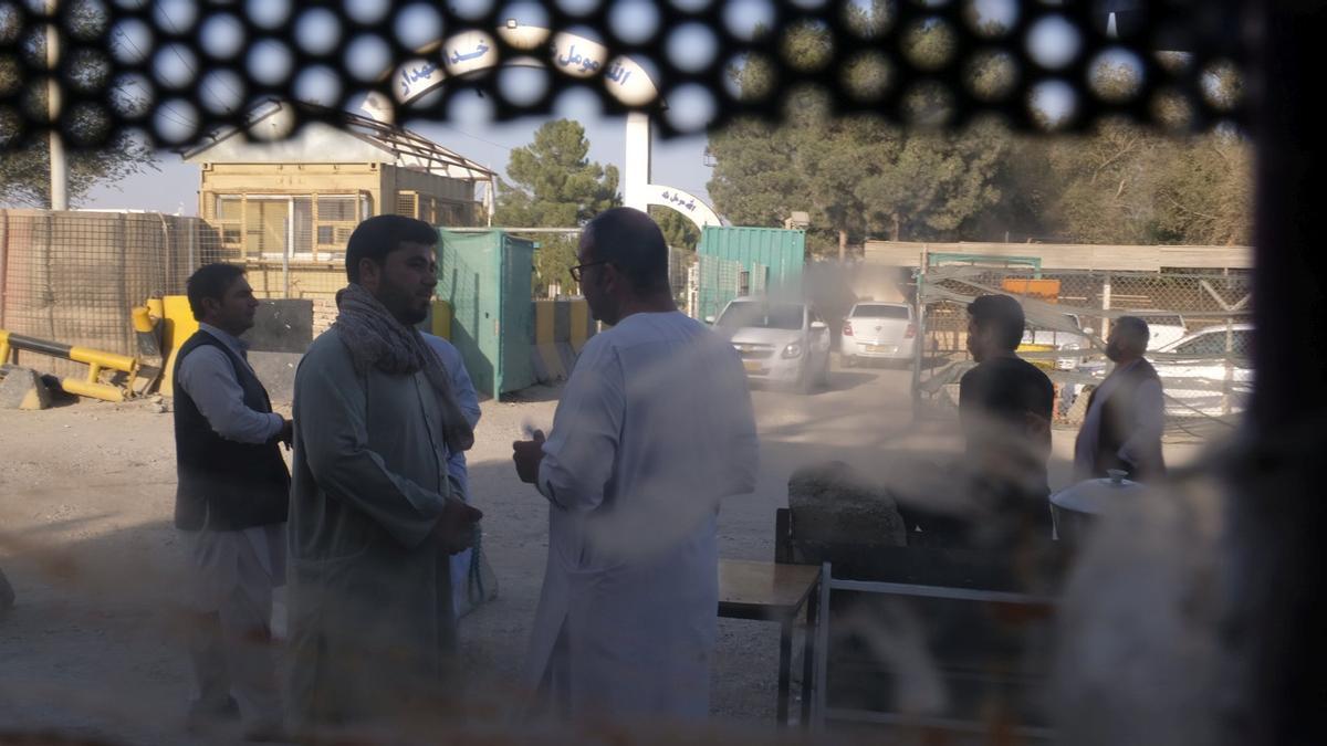 Puesto de control de los talibanes en Marzar-e-Sharif, en la frontera de Afganistán y Uzbekistán.