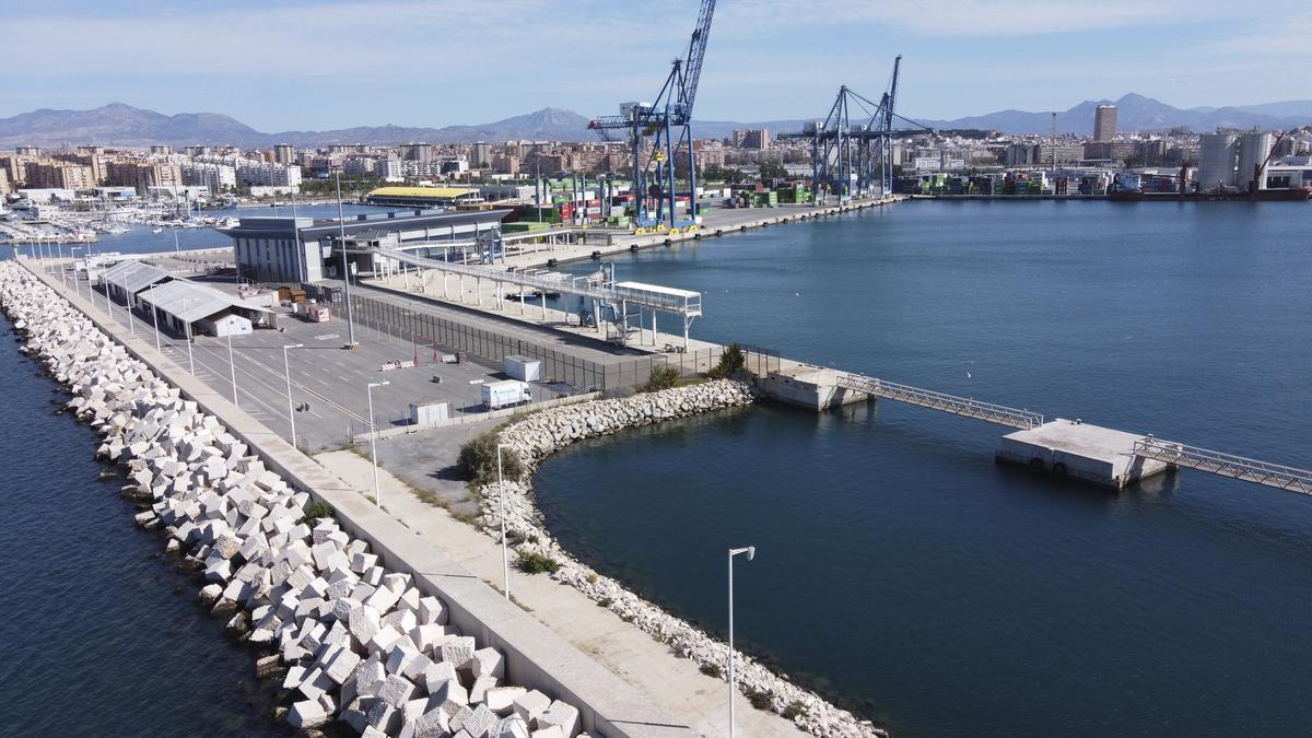 El puerto de Alicante, zona en la que el Consell ha apostado por posible sede de la Inteligencia Artificial.