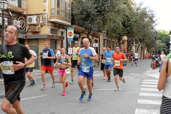 9.000 Läufer aus 49 Ländern gingen am Sonntag den 15.10. an den Start. In der Marathon Disziplin gingen die Deutschen leer aus.