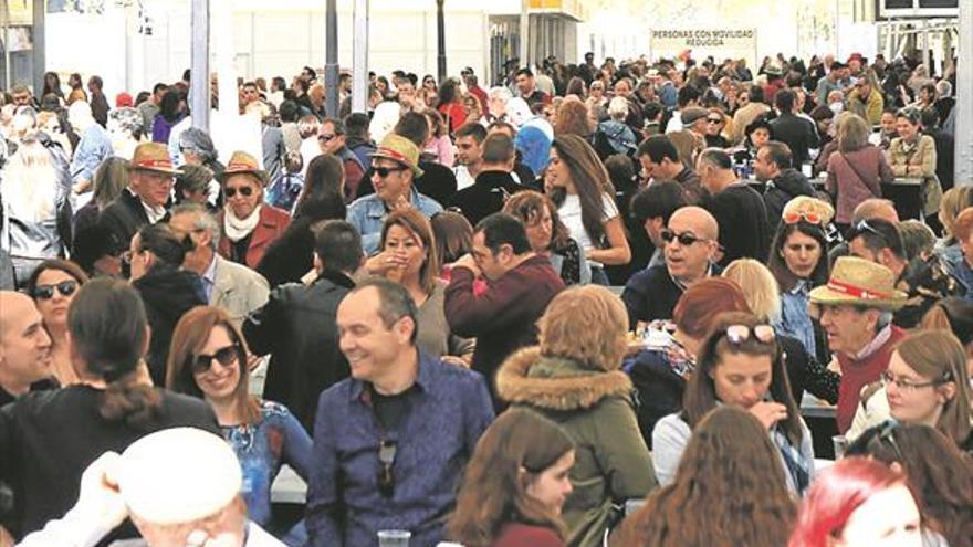 El Ayuntamiento cifra en 161.500 € el canon para todos los mesones