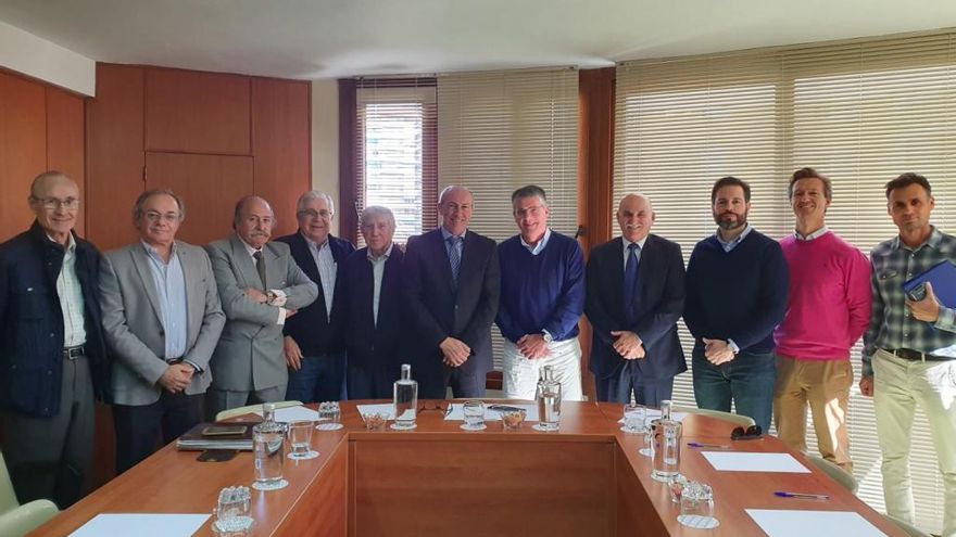 Integrantes del Foro de Saneamiento en Nerja.