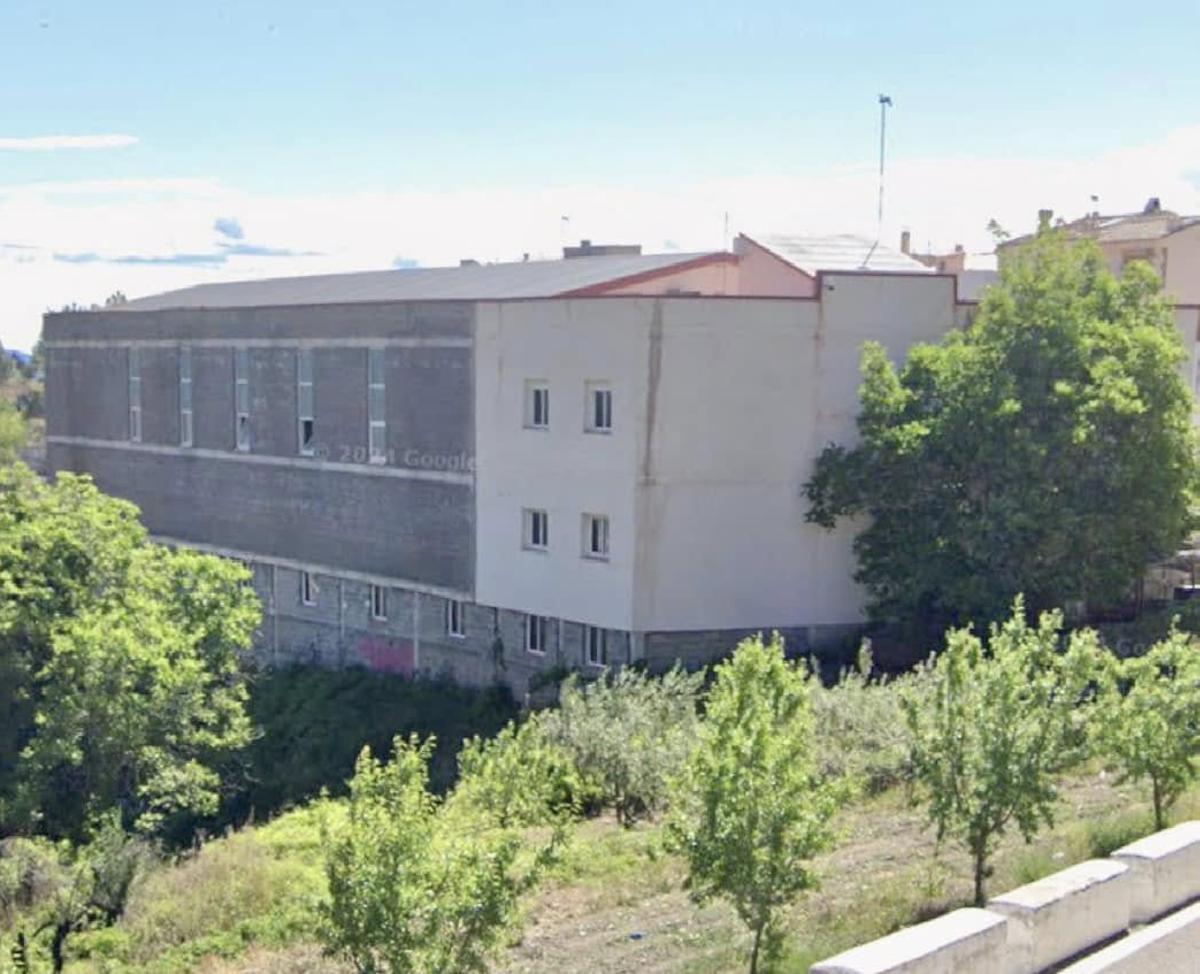 Foto actual del centro sociocultural de Torás.