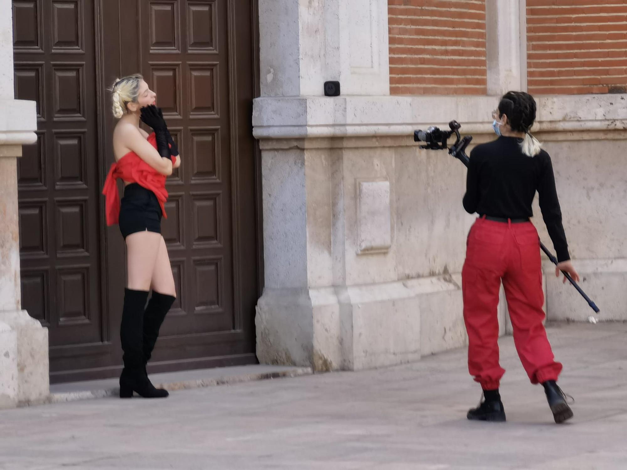 Paralizan una performance en la puerta del Arzobispado durante la procesión de San Vicente