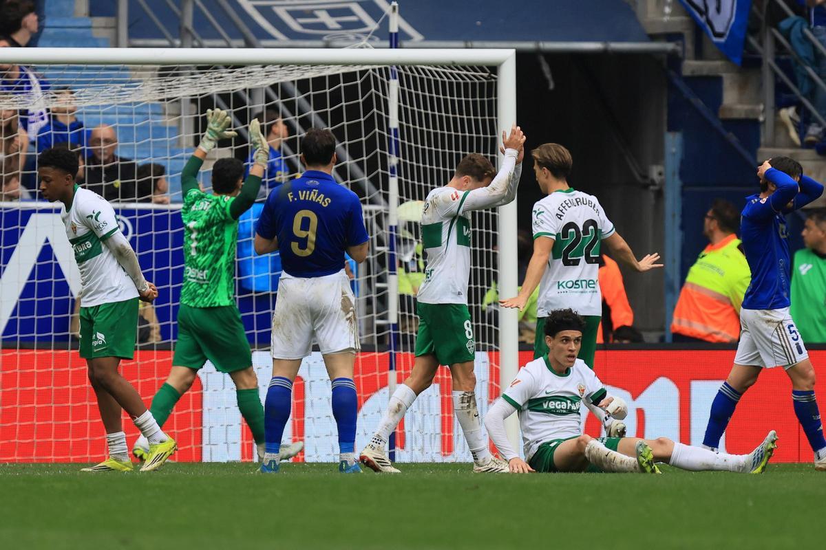Real Oviedo - Elche CF, en imágenes