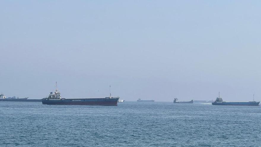 Irán exige a EEUU compensar sus violaciones del acuerdo de junio para reabrir Ormuz