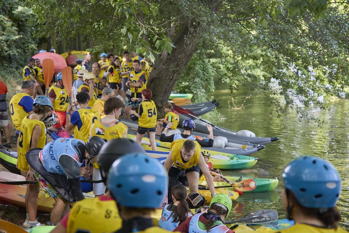 Les imatges del popular descens amb piragua pel Ter