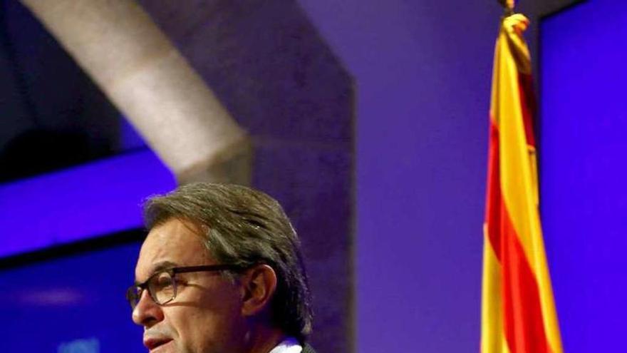 Artur Mas, en su comparecencia de ayer. // Efe