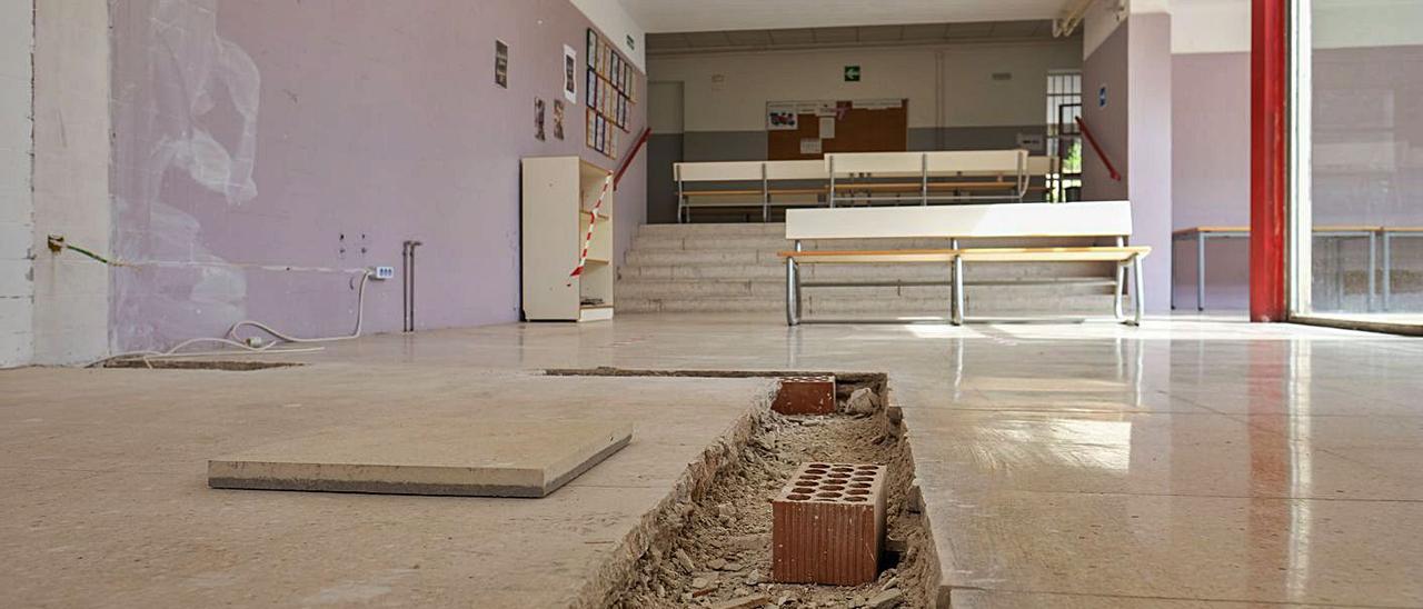 Estado actual en el que se encuentran las obras en la Escuela Oficial de Idiomas de Elda.