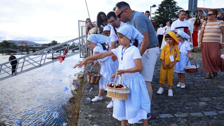 Pontecesures estrena las fiestas dedicadas a la Virgen del Carmen