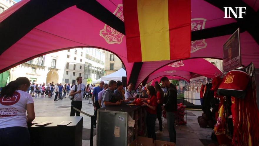 La fan zone de la Selección española en Alicante se llena de aficionados