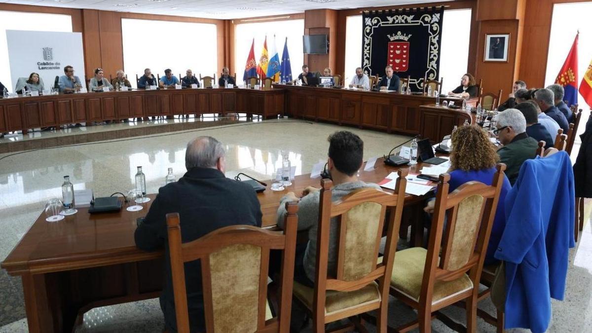 Reunión del Consejo Insular de Aguas de Lanzarote en el Cabildo de Lanzarote en una sesión anterior