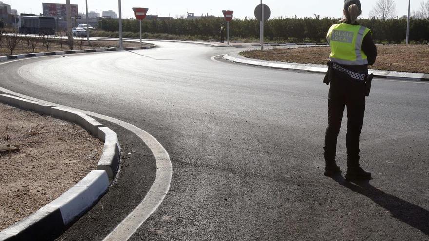 Los agentes imponen 150 denuncias en Carlet por incumplir la orden de confinamiento domiciliario