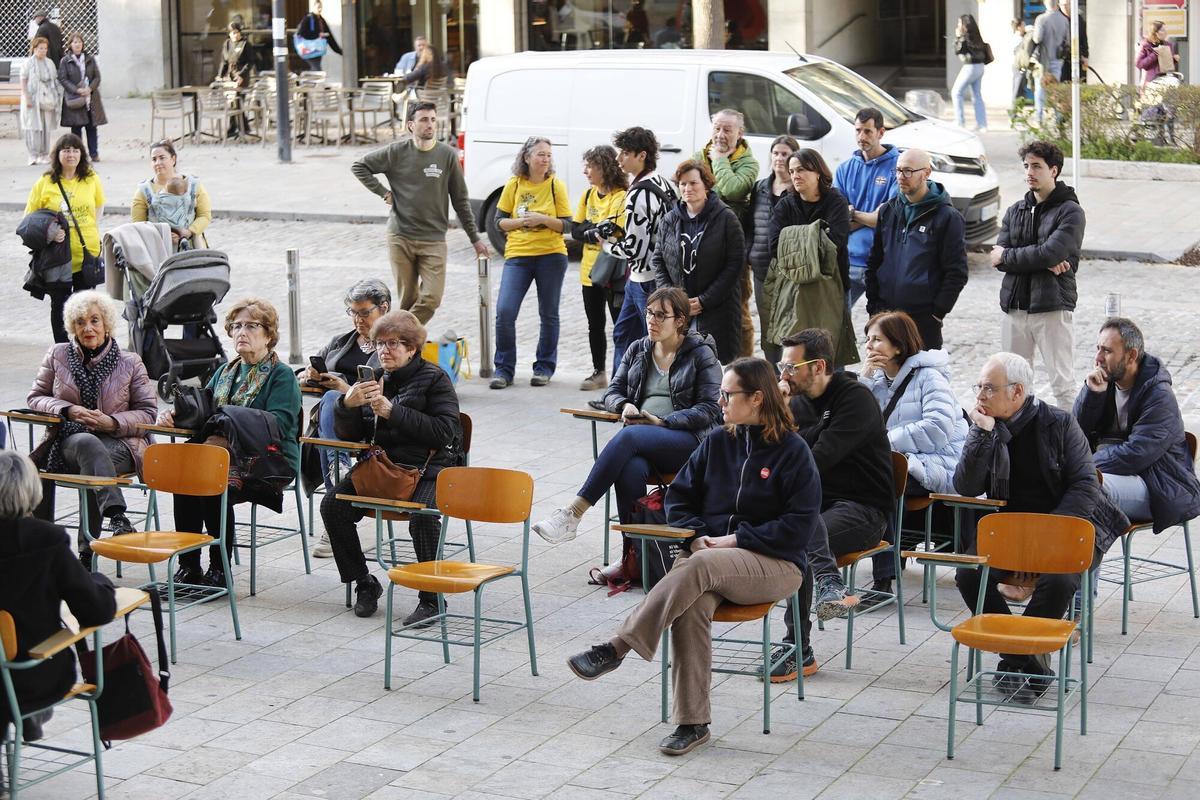 Girona. Seu Generalitat. Roda de premsa dels docents gironins que es manifestaran dijous per reclamar millores despres de l'acord insuficient entre Educacio i els sindicats CCOO i UGT.