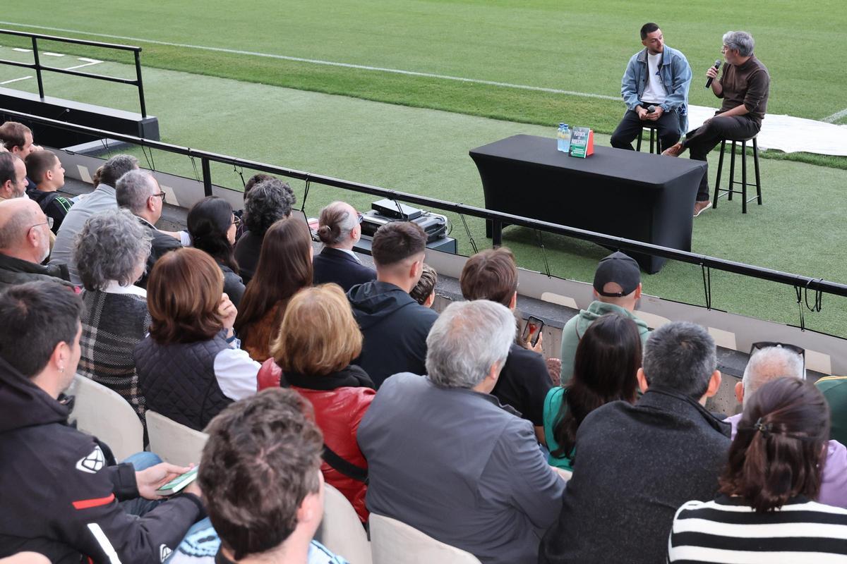 Galería | La presentación de 'El fútbol es nuestro', el libro de Rafael Escrig, en imágenes