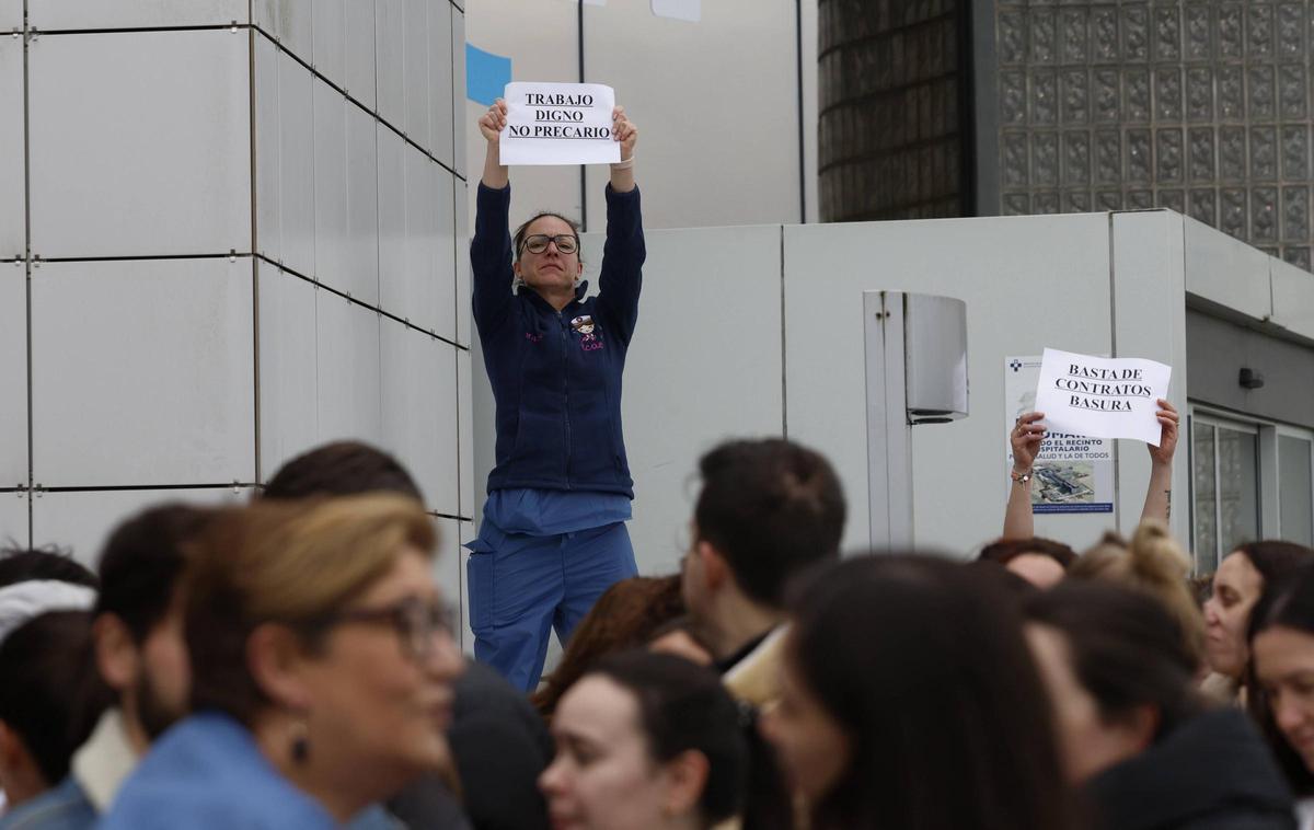EN IMÁGENES: La protesta en el Hospital San Agustín de Avilés