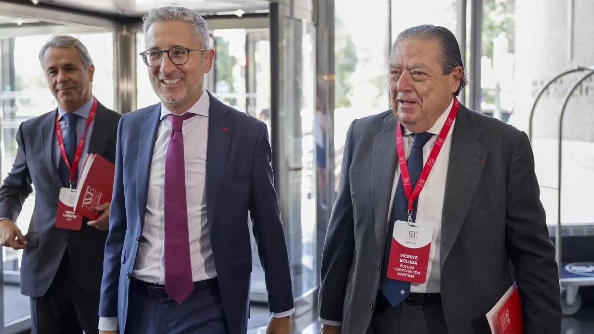 Vicente Boluda, presidente de AVE, recibe al secretario de Estado y exconseller del Botànic, Arcadi España.